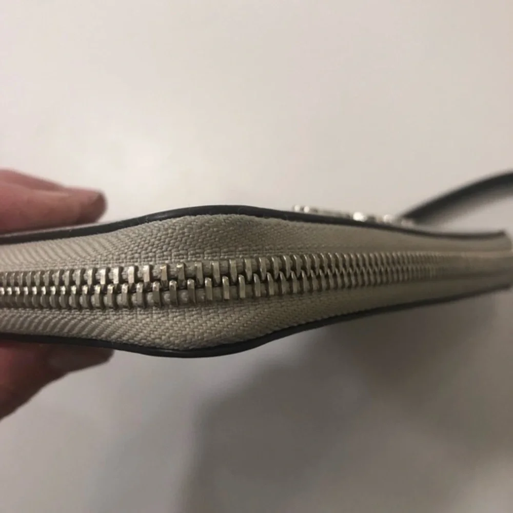Michael kors silver wristlet wallet clutch